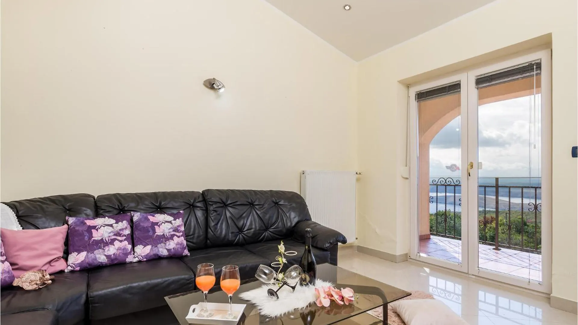 別荘 Awesome Home In Smrika With Outdoor Swimming Pool