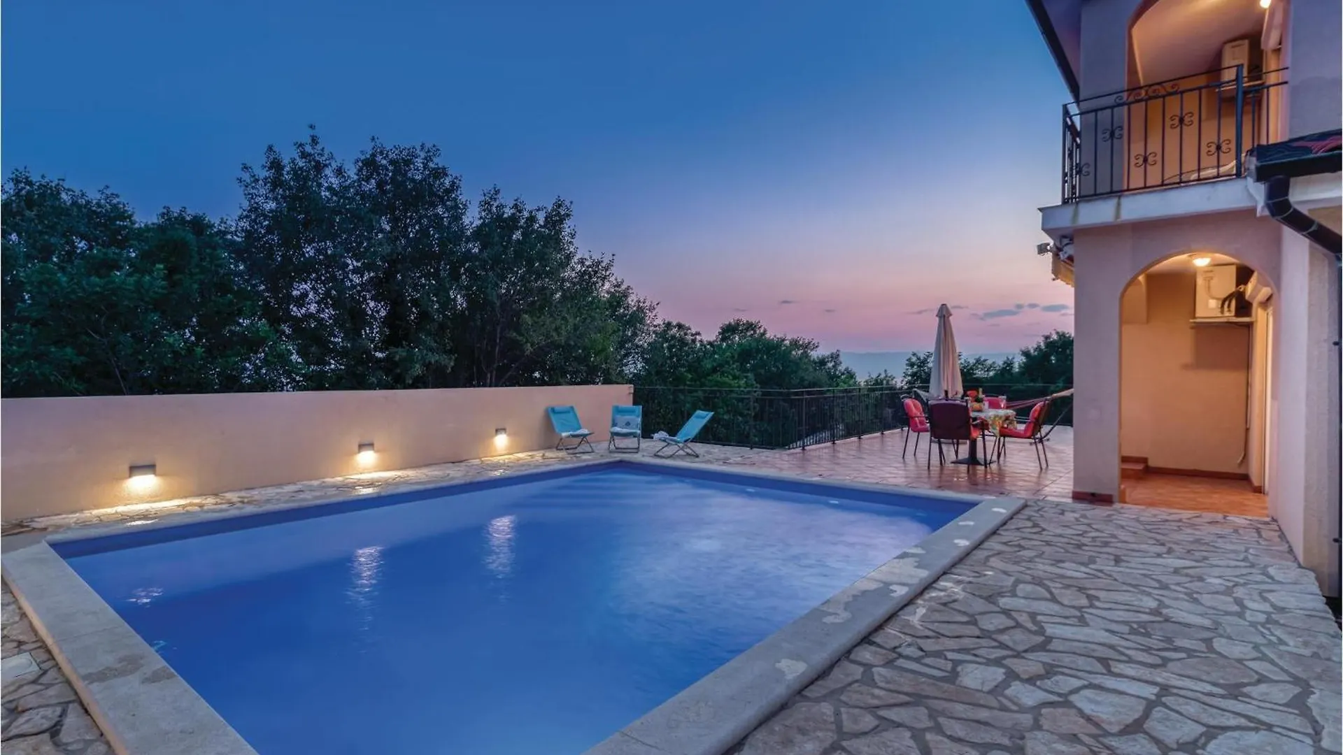 別荘 Awesome Home In Smrika With Outdoor Swimming Pool